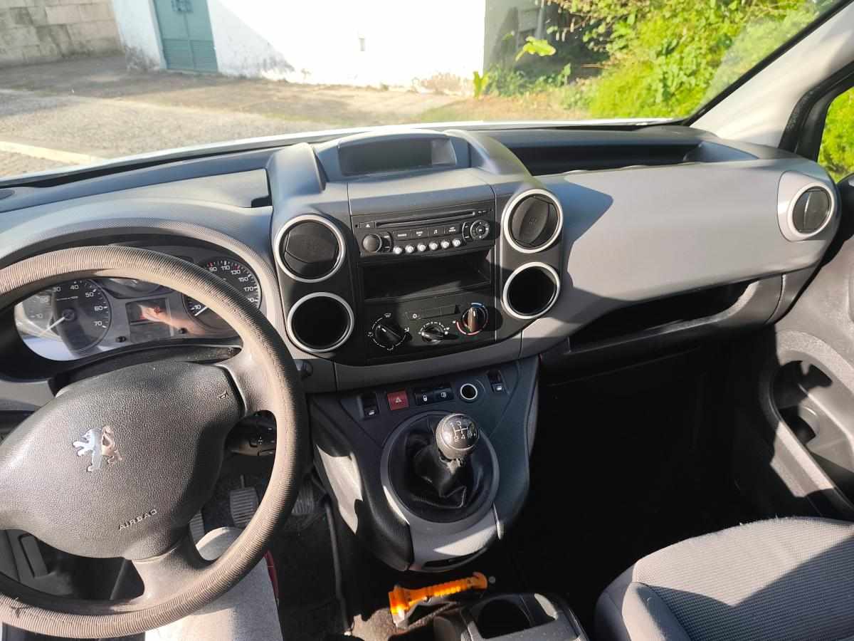 peugeot-partner-1-6-hdi-2011-diesel-1560cc