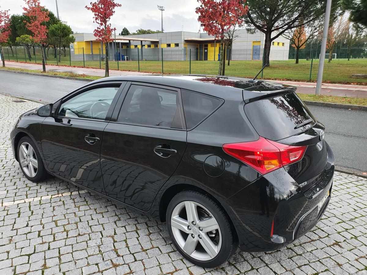 toyota-auris-1-4-d-4d-2013-diesel-1364cc