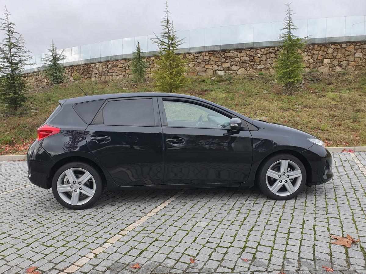 toyota-auris-1-4-d-4d-2013-diesel-1364cc