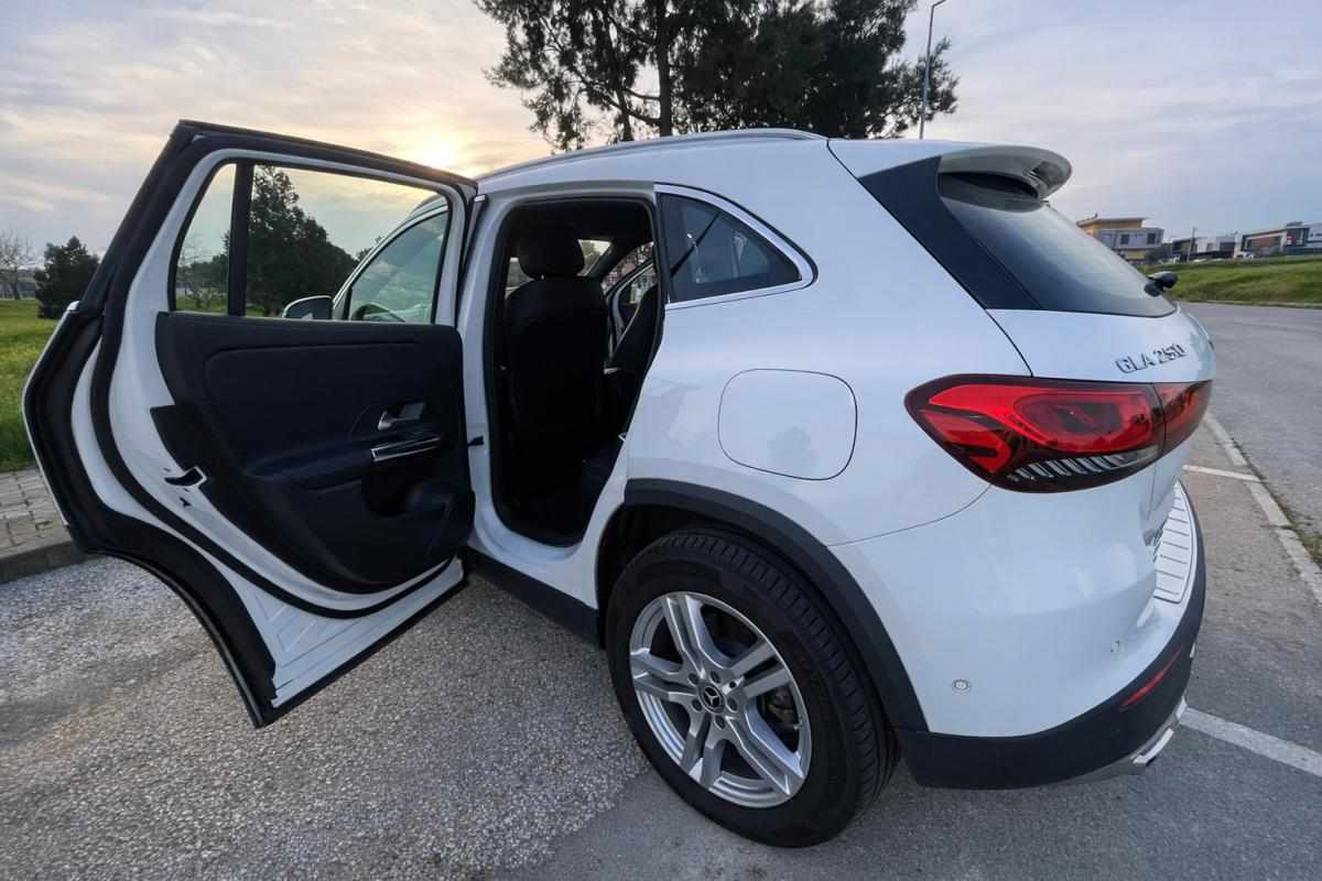 mercedes-benz-gla-250-e-2020-gasolina-1332cc