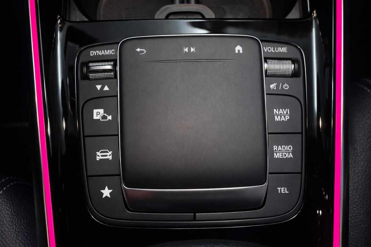 mercedes-benz-gla-250-e-2020-gasolina-1332cc