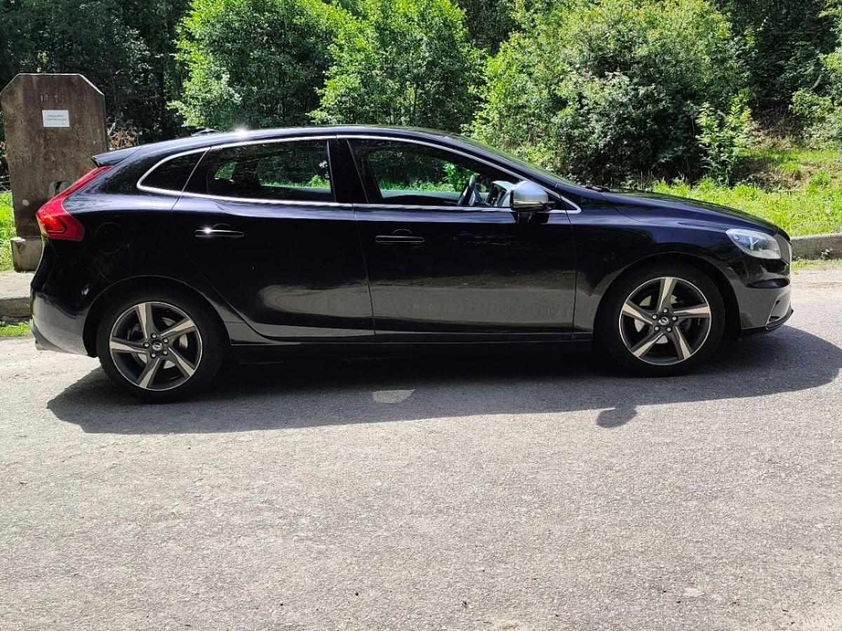 volvo-v40-1-6-2013-diesel-1560cc