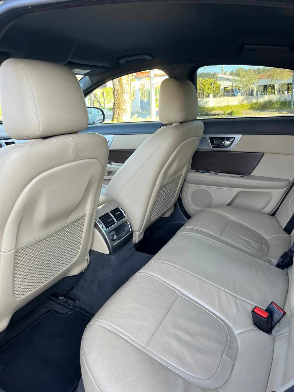 jaguar-xf-3-0-v6-2015-diesel-2993cc