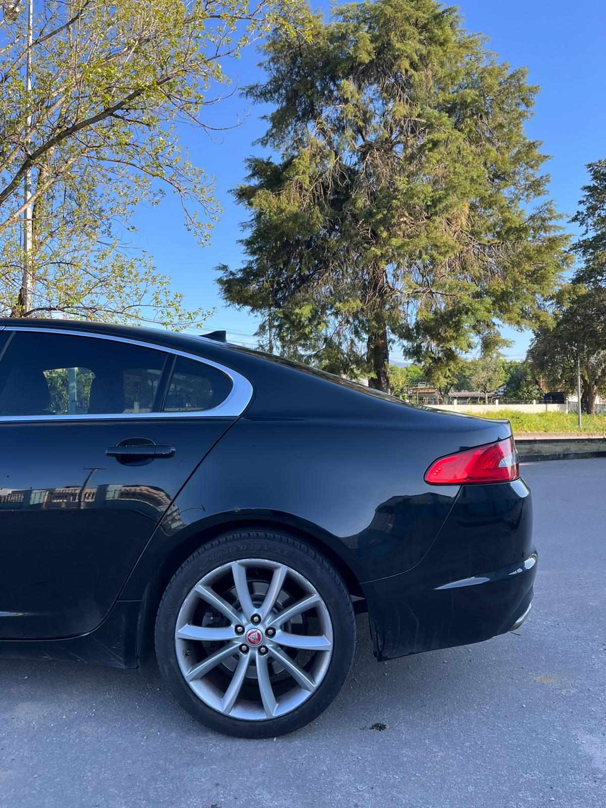 jaguar-xf-3-0-v6-2015-diesel-2993cc