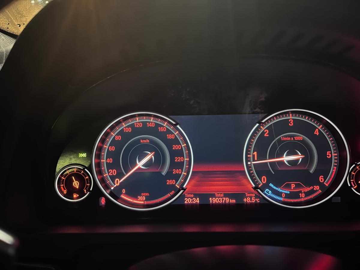 bmw-serie-5-520d-2014-diesel-1995cc