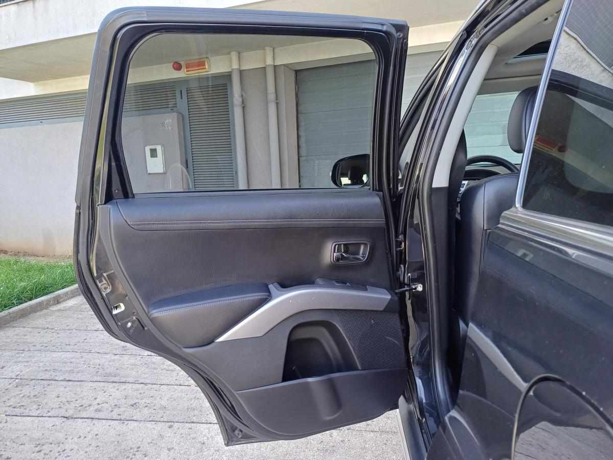 mitsubishi-outlander-2-2-di-d-2-3-4wd-2010-diesel-2179cc