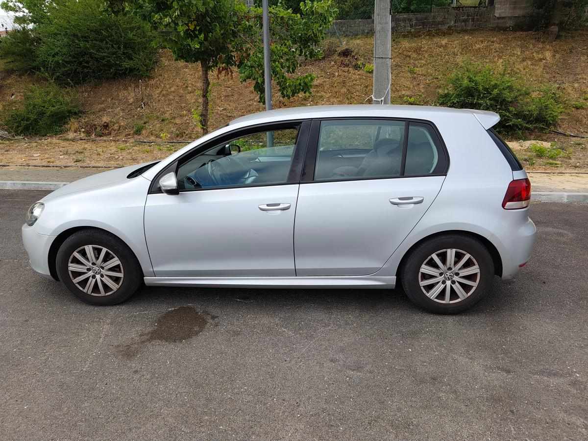 volkswagen-golf-1-6-tdi-bluemotion-2010-diesel-1598cc