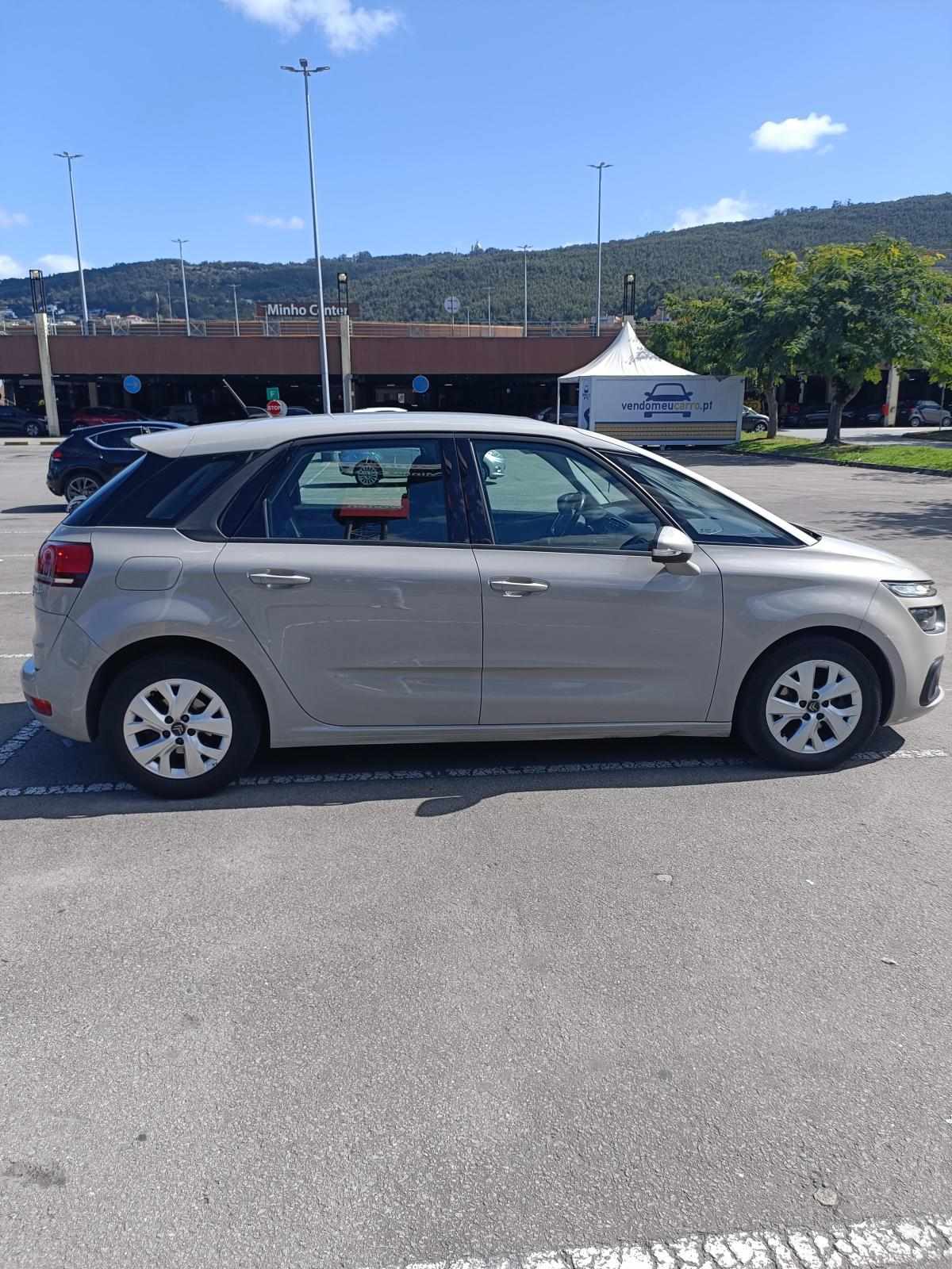 citroen-c4-picasso-1-6-bluehdi-2018-diesel-1560cc