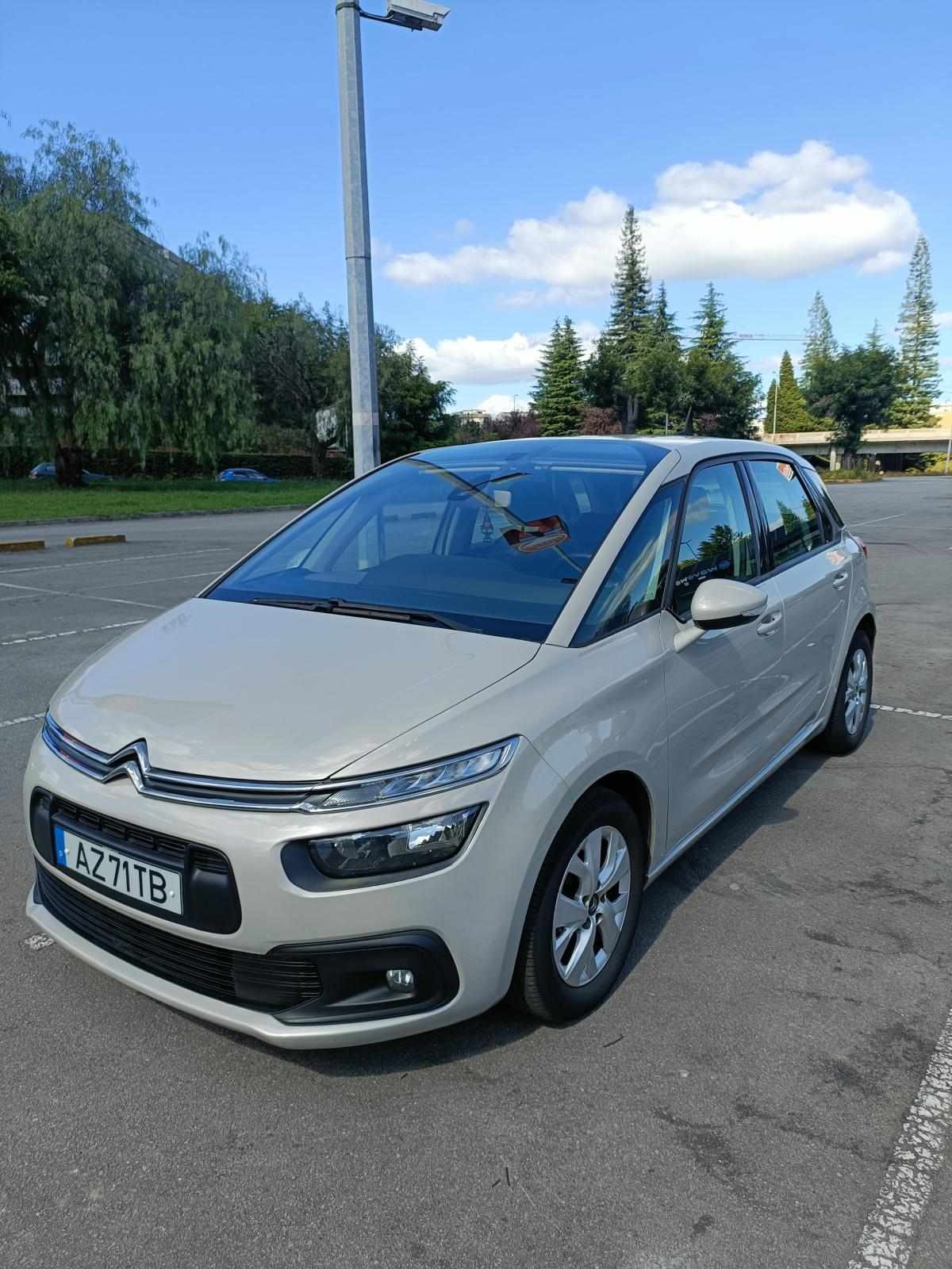 citroen-c4-picasso-1-6-bluehdi-2018-diesel-1560cc