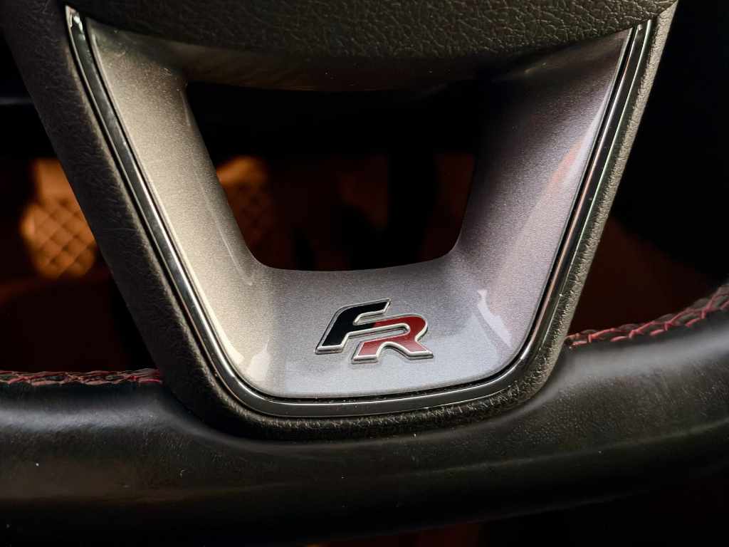 seat-leon-2-0-tdi-2015-diesel-1968cc