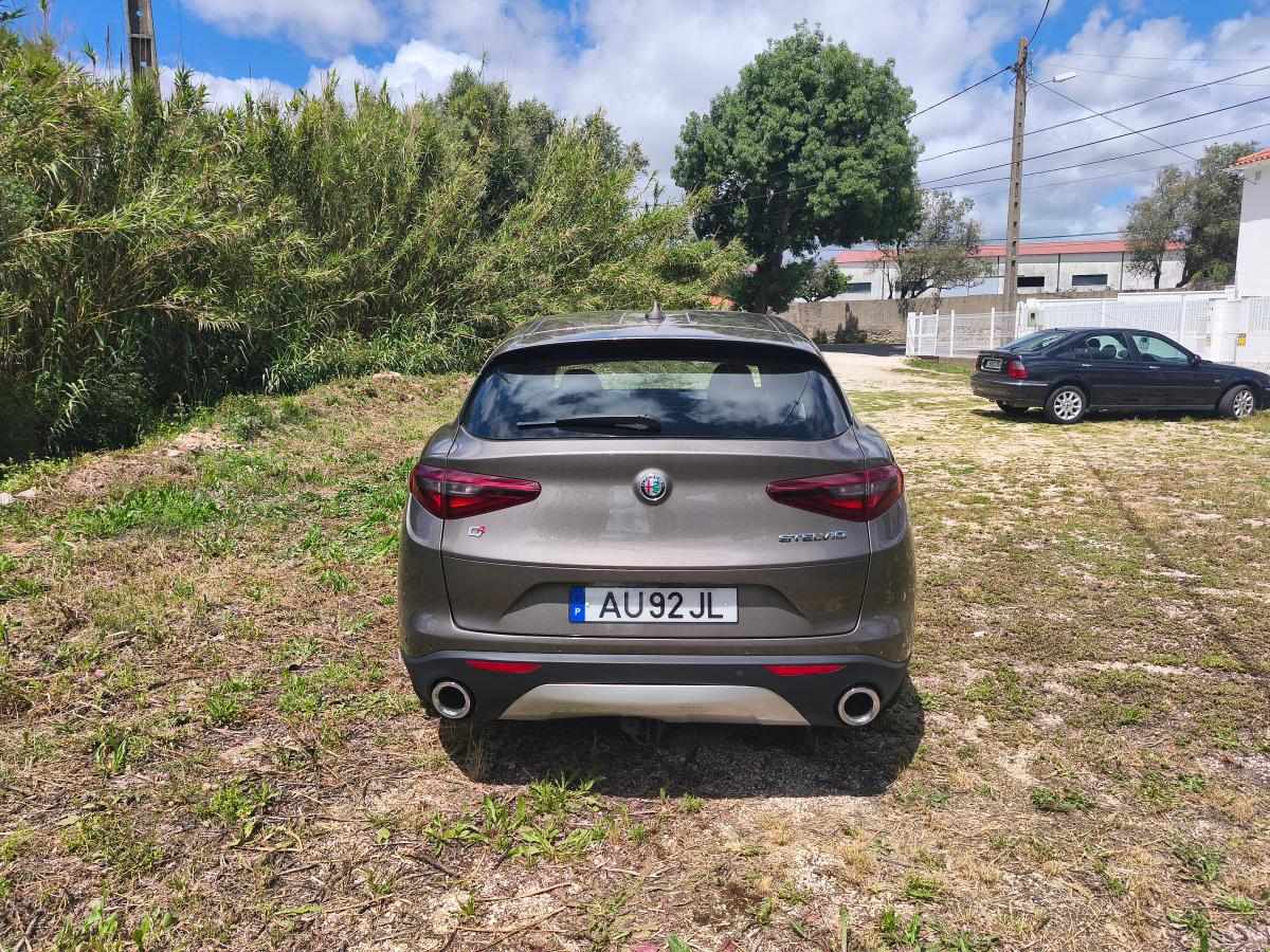 alfa-romeo-stelvio-2-2-jtdm-2019-diesel-2143cc