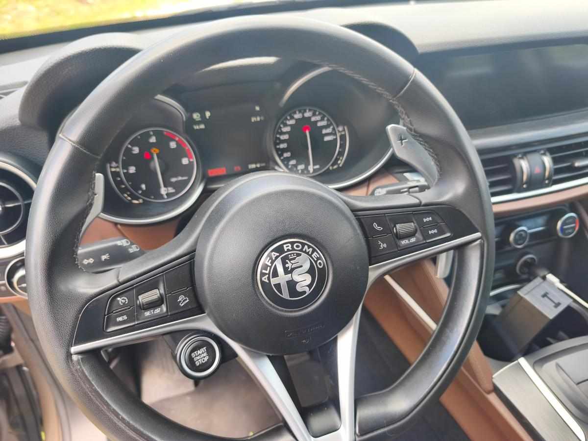 alfa-romeo-stelvio-2-2-jtdm-2019-diesel-2143cc