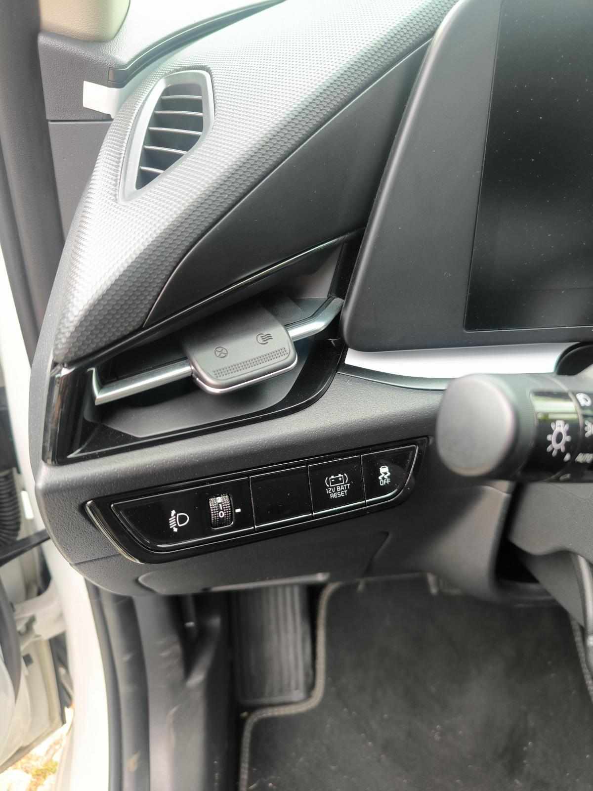 kia-niro-hybrid-1-6-gdi-2024-gasolina-1580cc