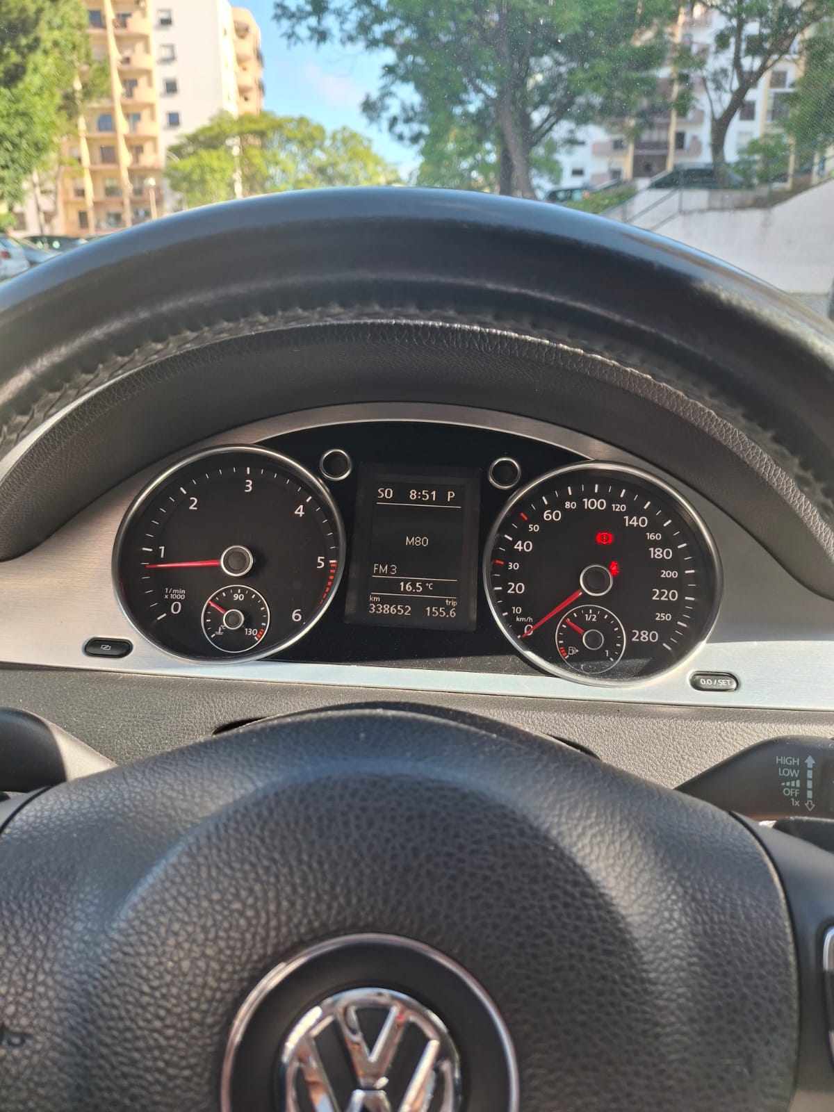 volkswagen-passat-2-0-tdi-2010-diesel-1968cc