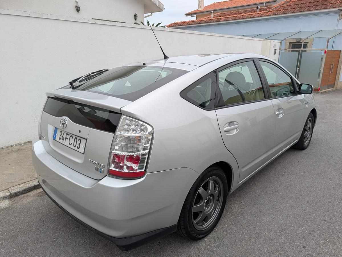 toyota-prius-1-5-vvt-i-2008-gasolina-1496cc