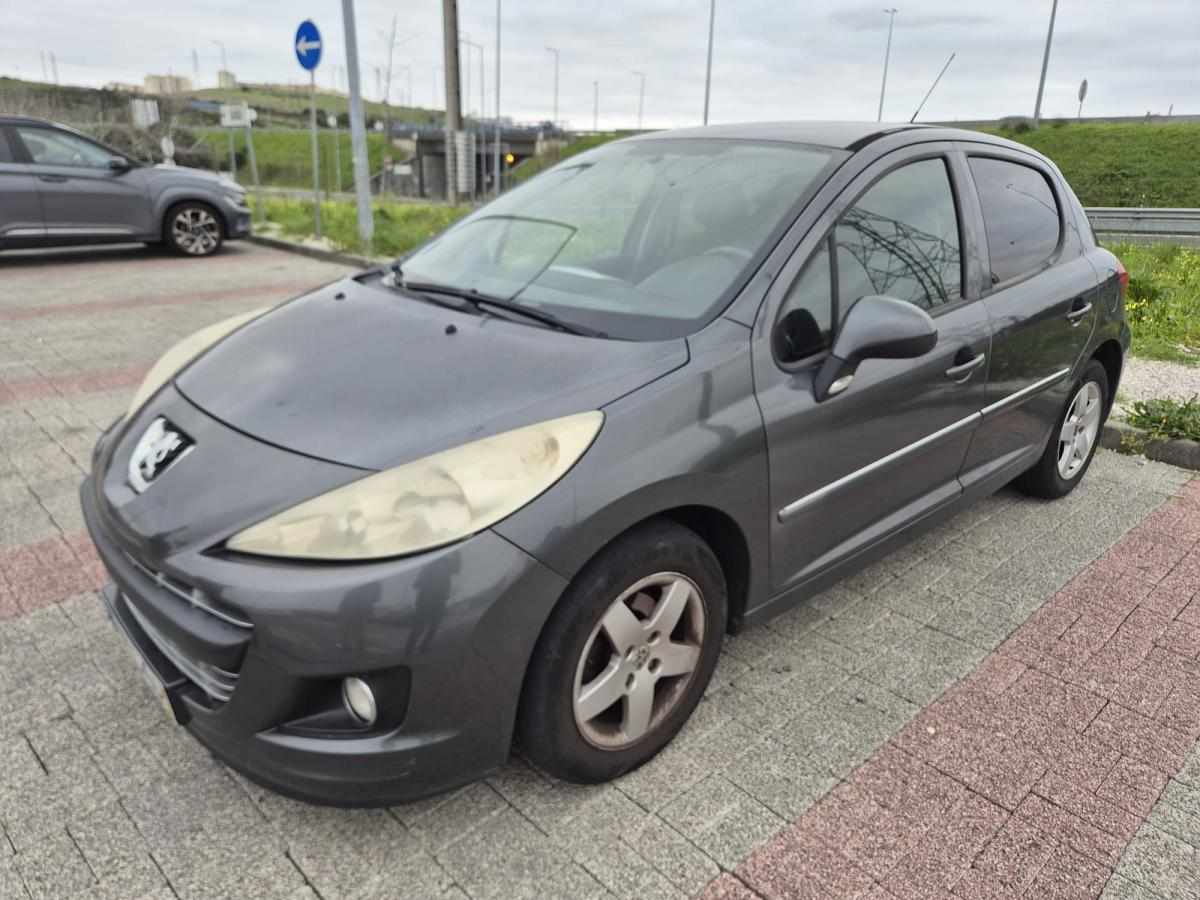 peugeot-207-1-4-hdi-2011-diesel-1398cc
