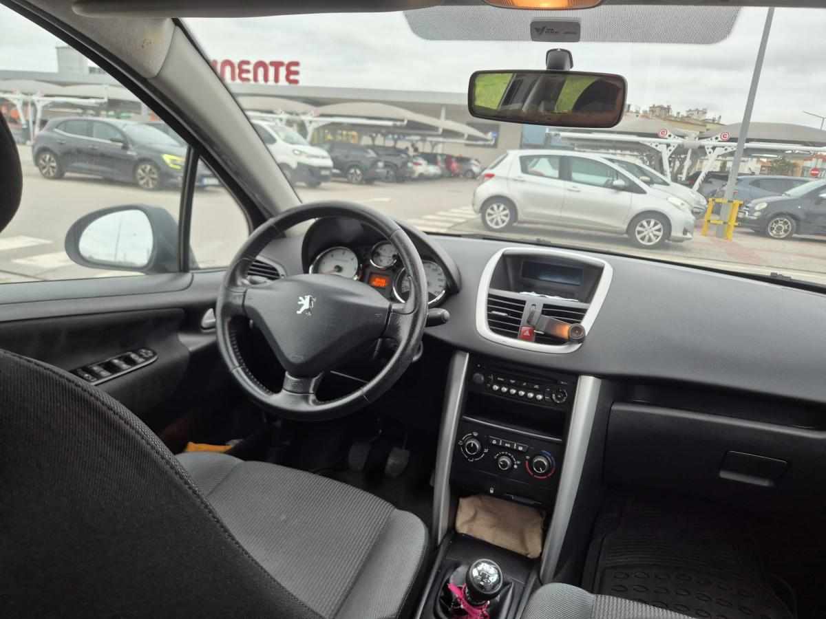 peugeot-207-1-4-hdi-2011-diesel-1398cc