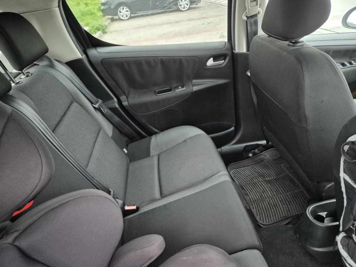 peugeot-207-1-4-hdi-2011-diesel-1398cc