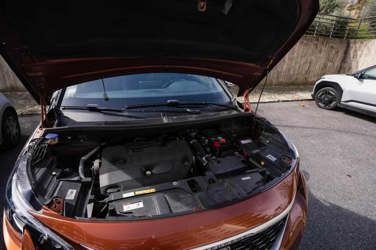 peugeot-3008-2-0-bluehdi-2018-diesel-1997cc