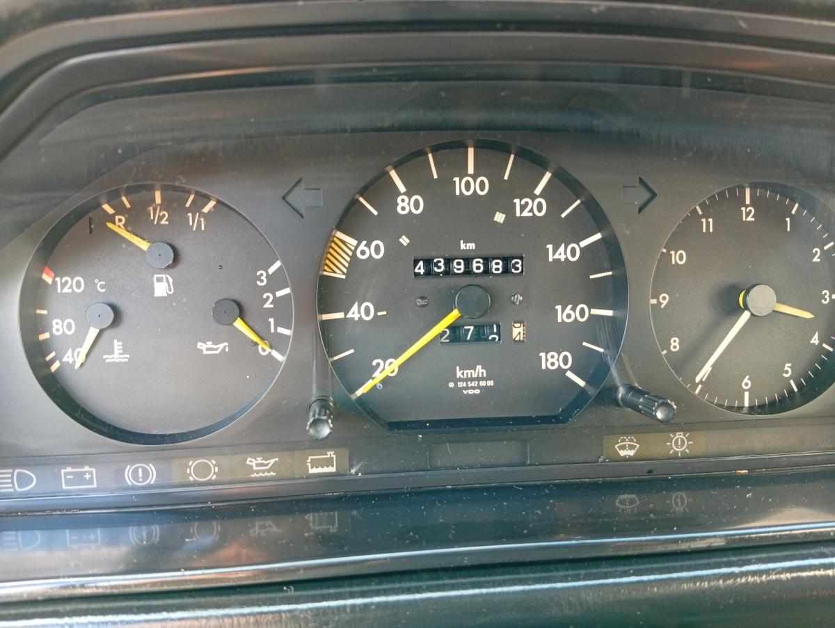 mercedes-benz-classe-e-e-200-d-1987-diesel-1997cc