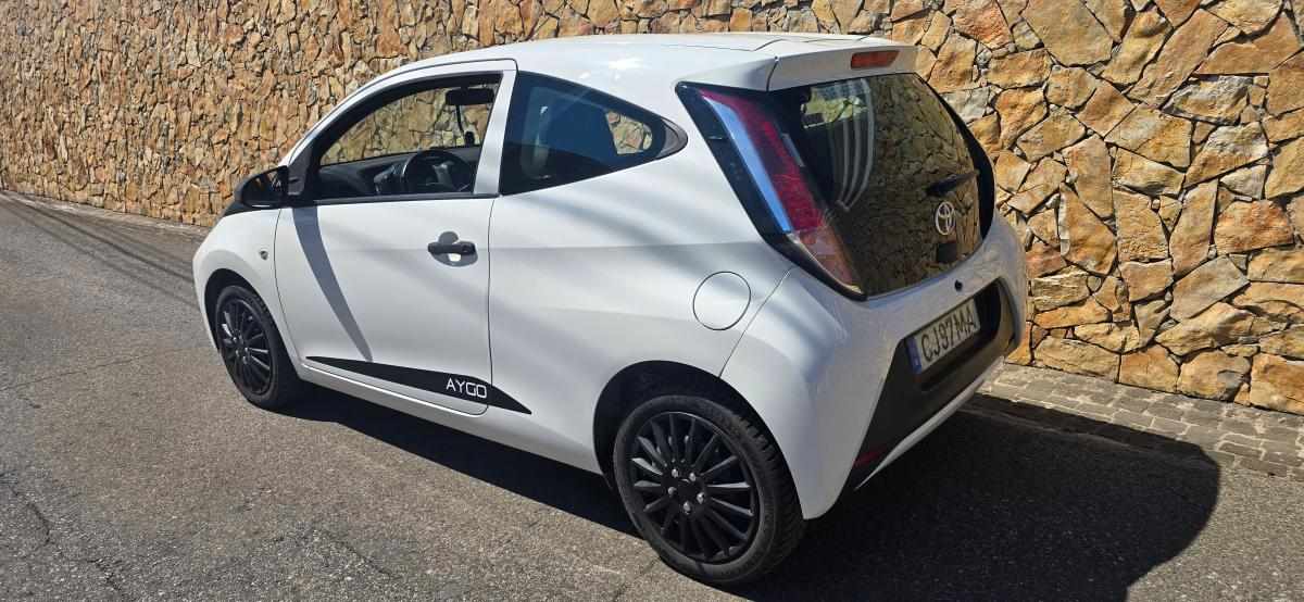 toyota-aygo-1-0-vvt-i-2017-gasolina-998cc