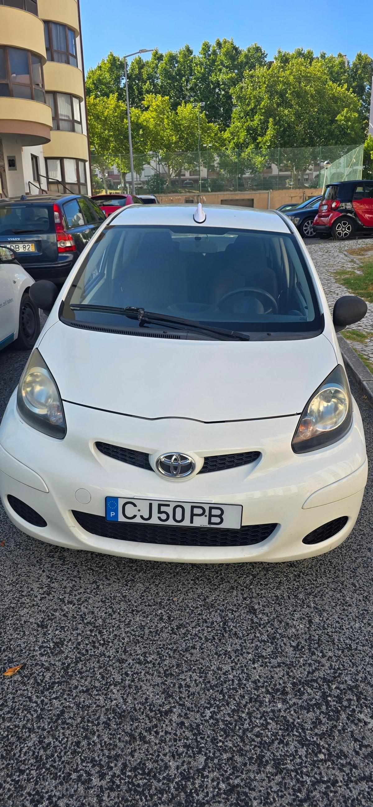 toyota-aygo-1-0-vvt-i-2009-gasolina-998cc
