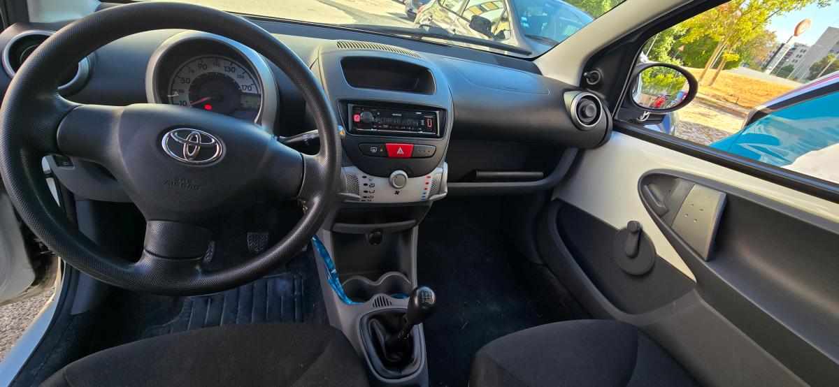 toyota-aygo-1-0-vvt-i-2009-gasolina-998cc