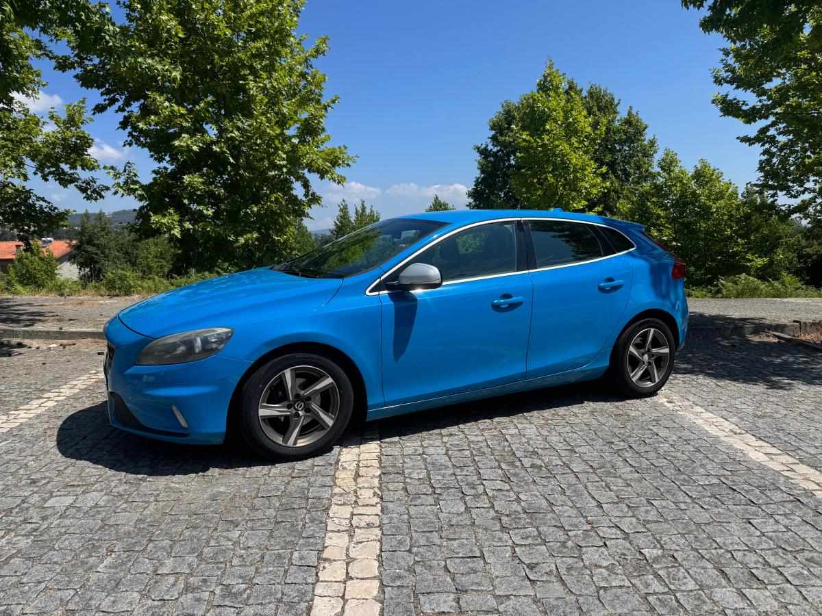 volvo-v40-1-6-d2-2014-diesel-1560cc