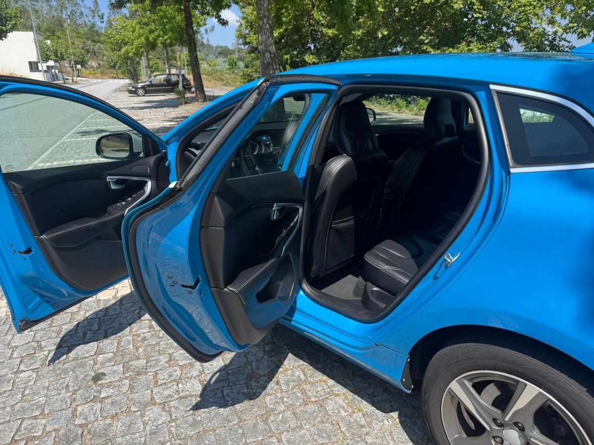 volvo-v40-1-6-d2-2014-diesel-1560cc