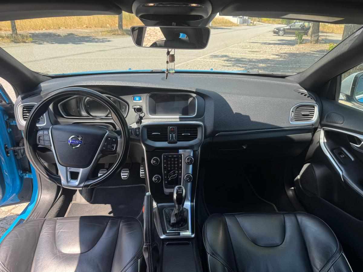 volvo-v40-1-6-d2-2014-diesel-1560cc