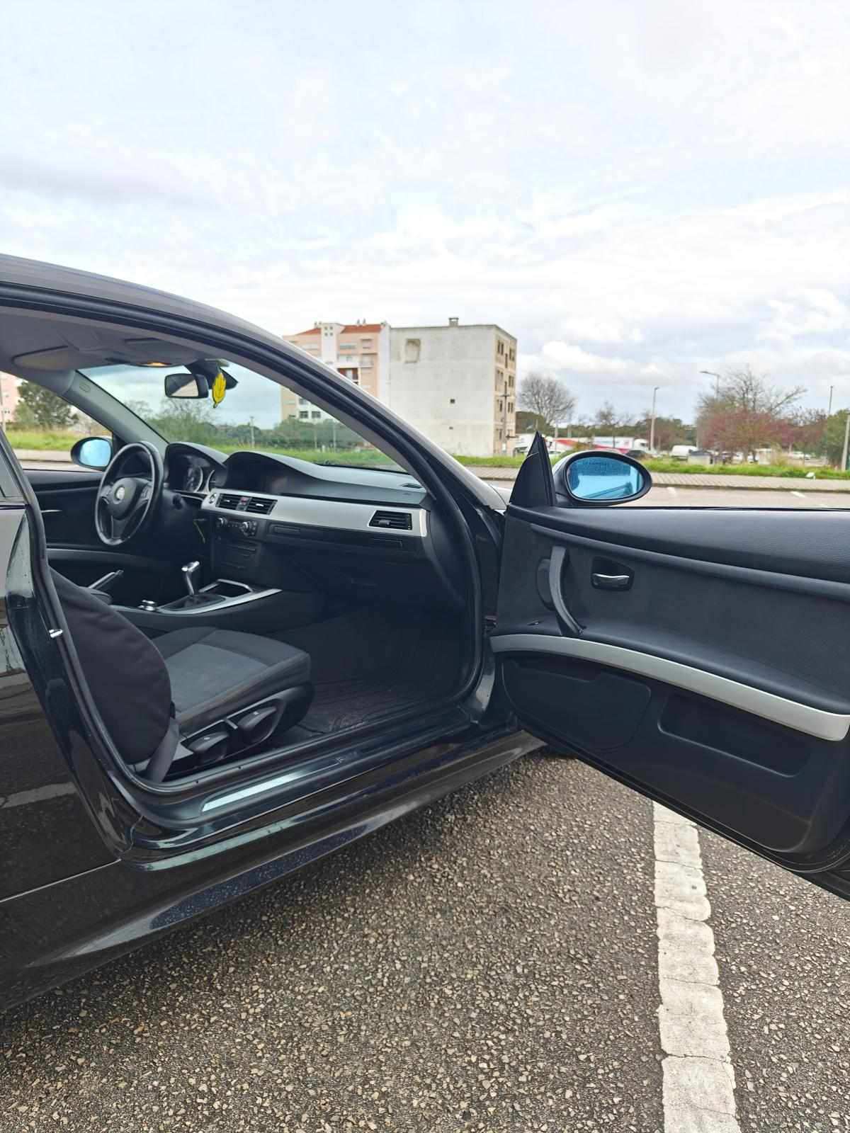 bmw-serie-3-320d-coupe-2008-diesel-1995cc