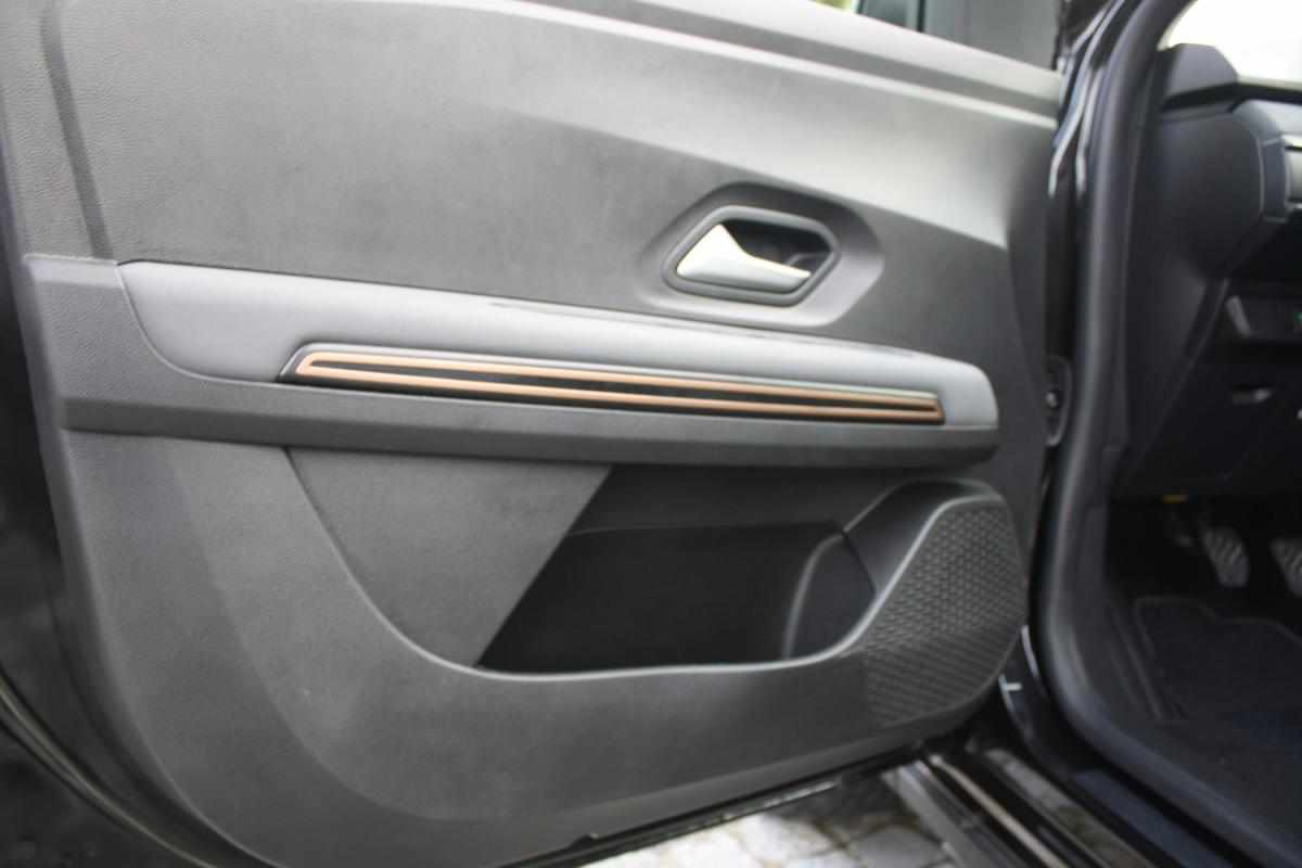 dacia-sandero-1-0-tce-2023-gasolina-999cc