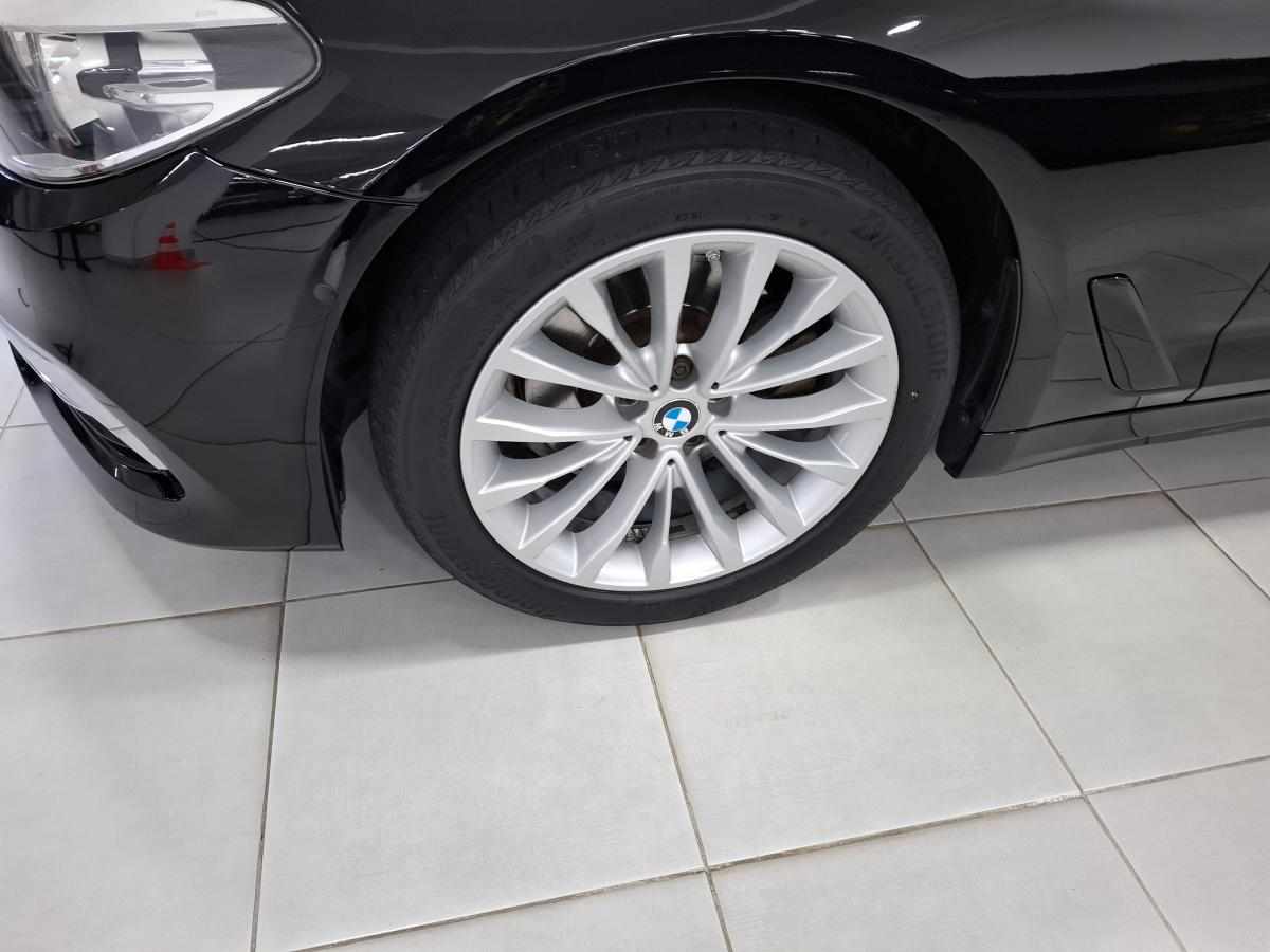 bmw-serie-5-520d-sedan-2018-diesel-1995cc