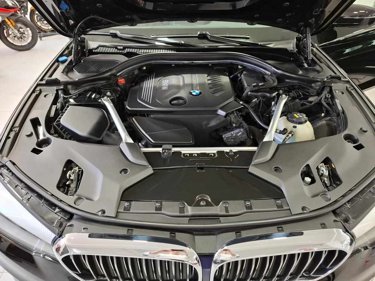 bmw-serie-5-520d-sedan-2018-diesel-1995cc