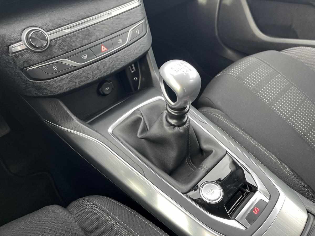 peugeot-308-1-2-e-thp-2017-gasolina-1200cc