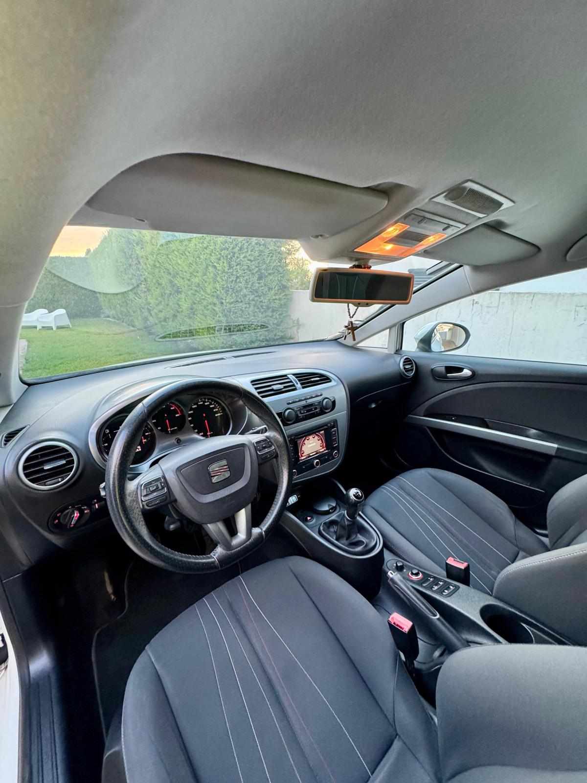 seat-leon-1-6-tdi-2012-diesel-1598cc
