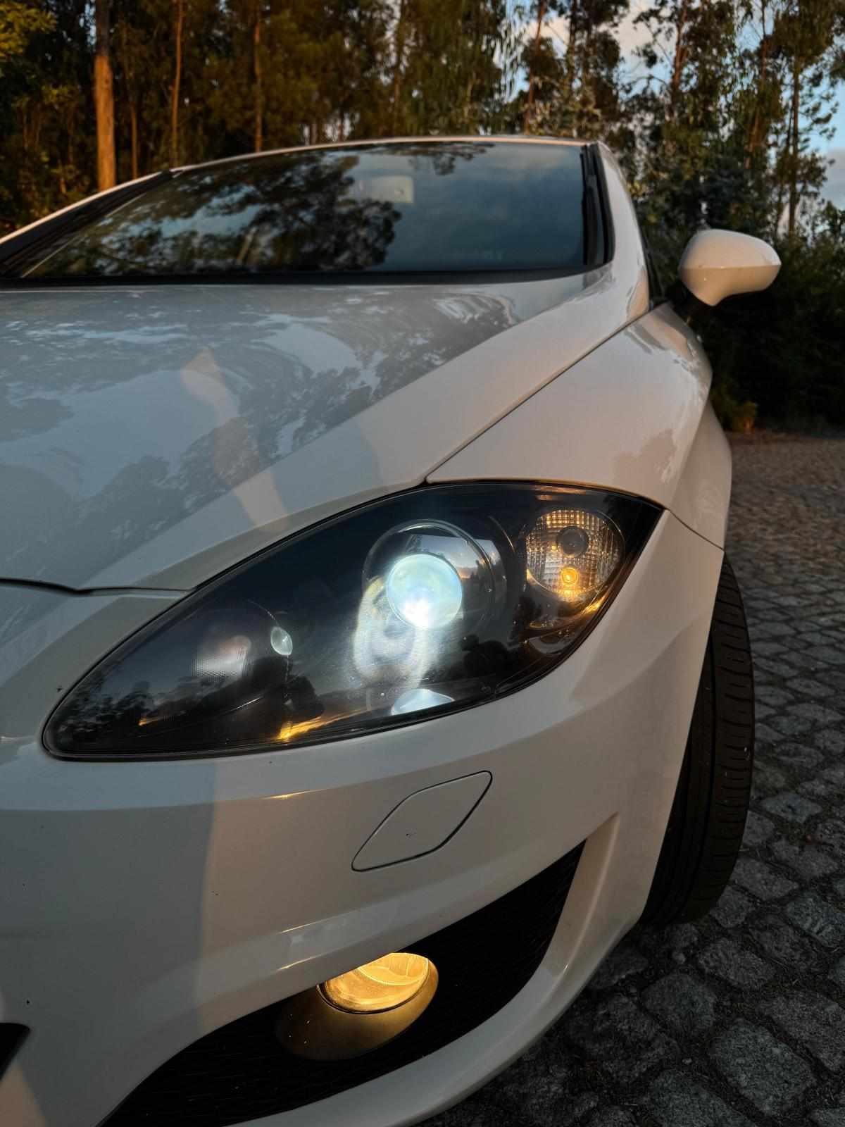 seat-leon-1-6-tdi-2012-diesel-1598cc