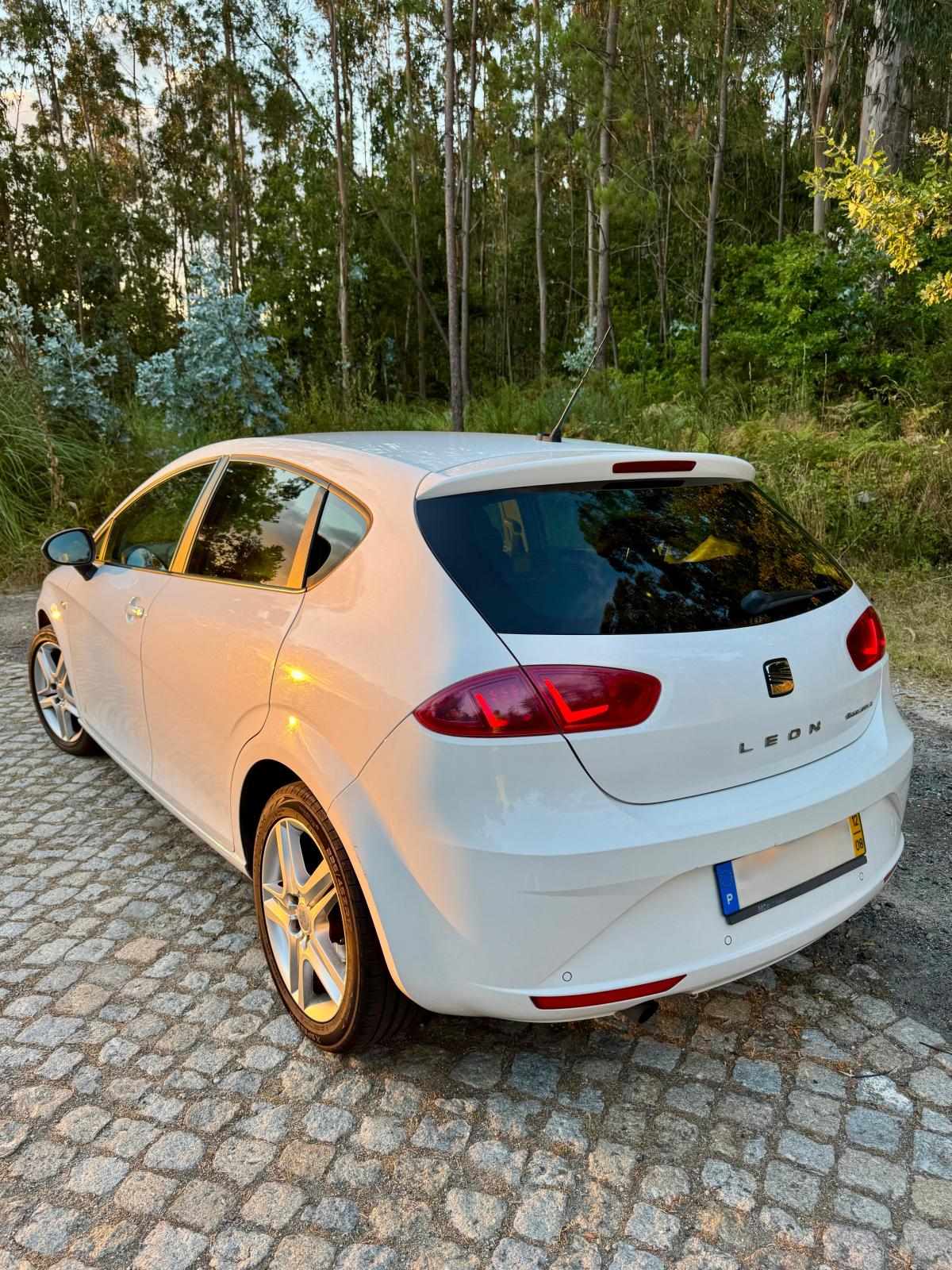 seat-leon-1-6-tdi-2012-diesel-1598cc