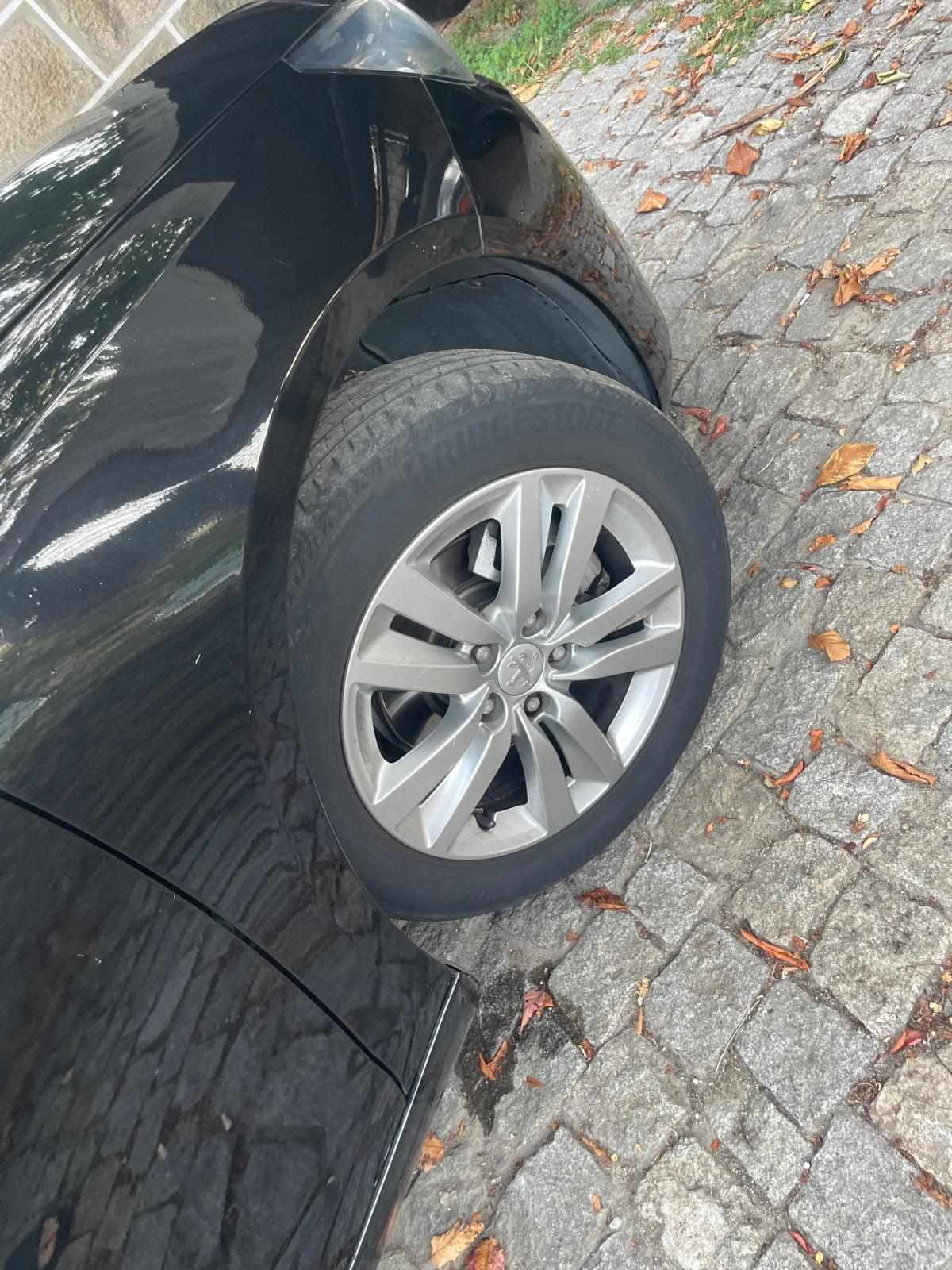 peugeot-308-1-6-e-hdi-fap-2013-diesel-1560cc