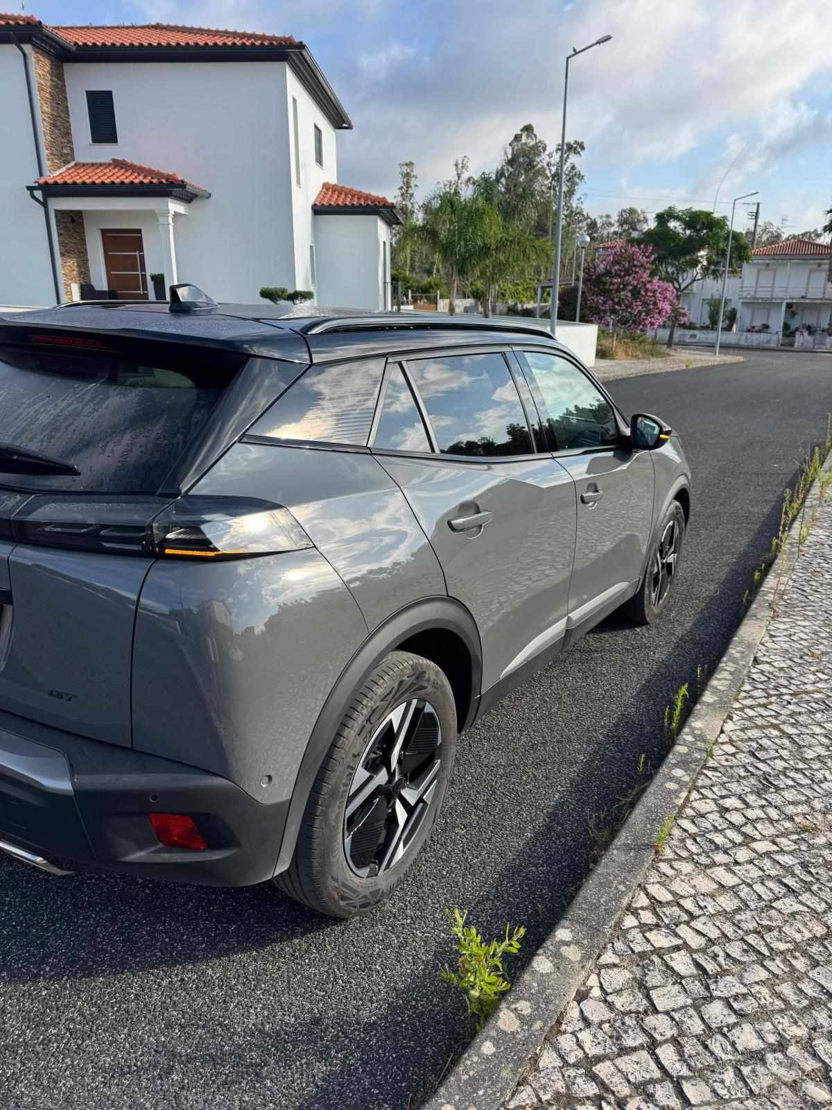 peugeot-2008-1-2-puretech-2024-gasolina-1199cc