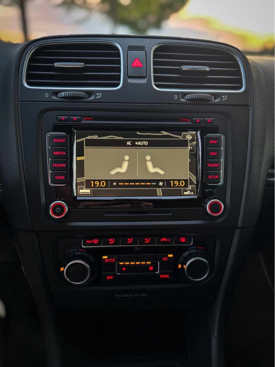 volkswagen-golf-2-0-tdi-2010-diesel-1968cc