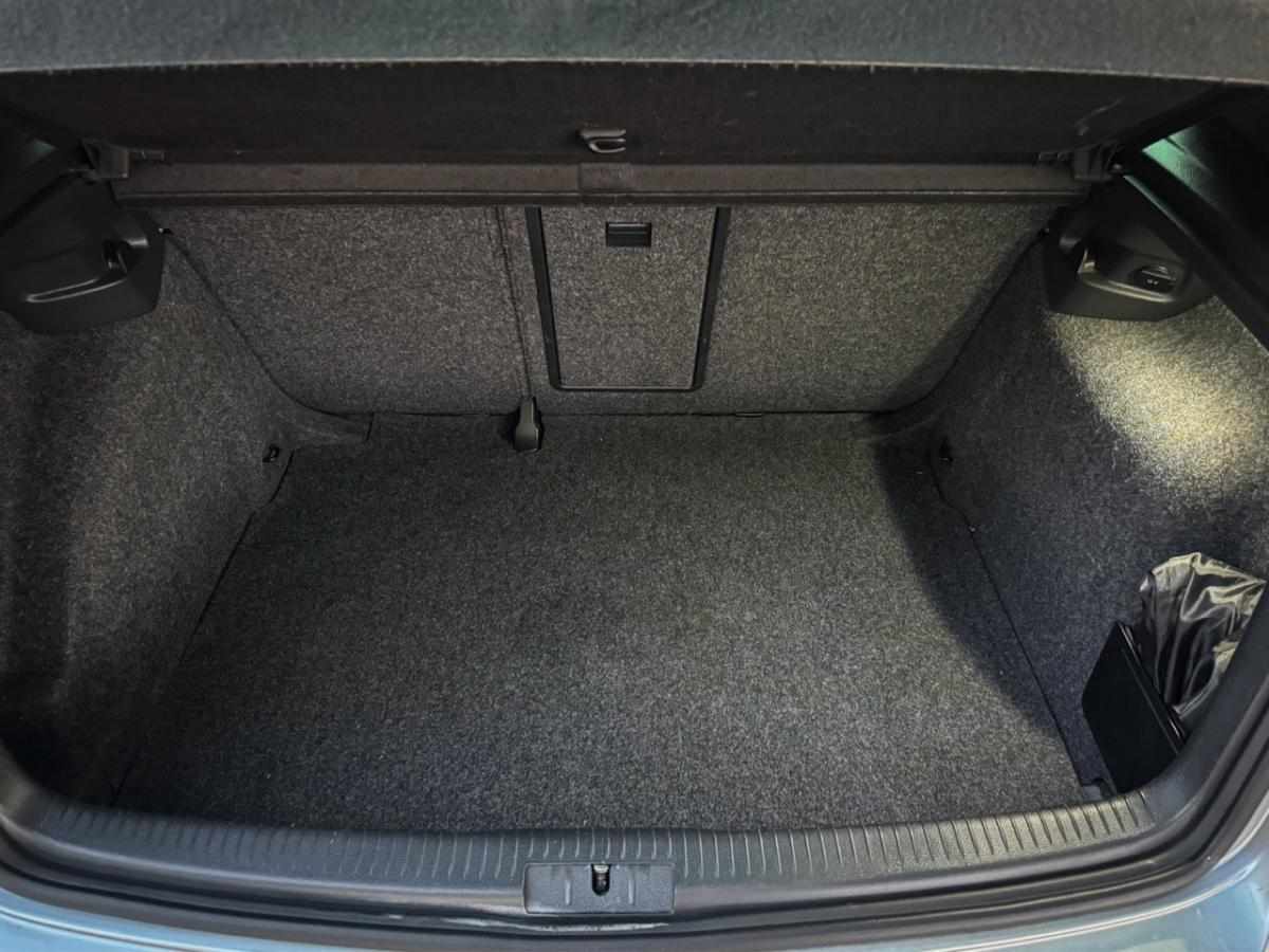 volkswagen-golf-2-0-tdi-2010-diesel-1968cc