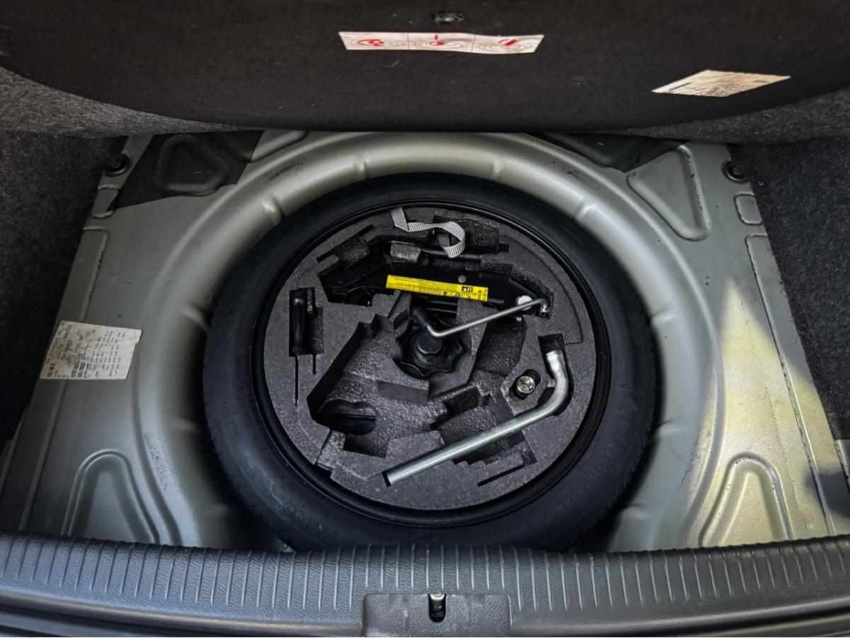 volkswagen-golf-2-0-tdi-2010-diesel-1968cc