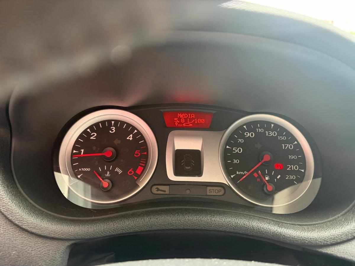 renault-clio-1-5-dci-2011-diesel-1461cc