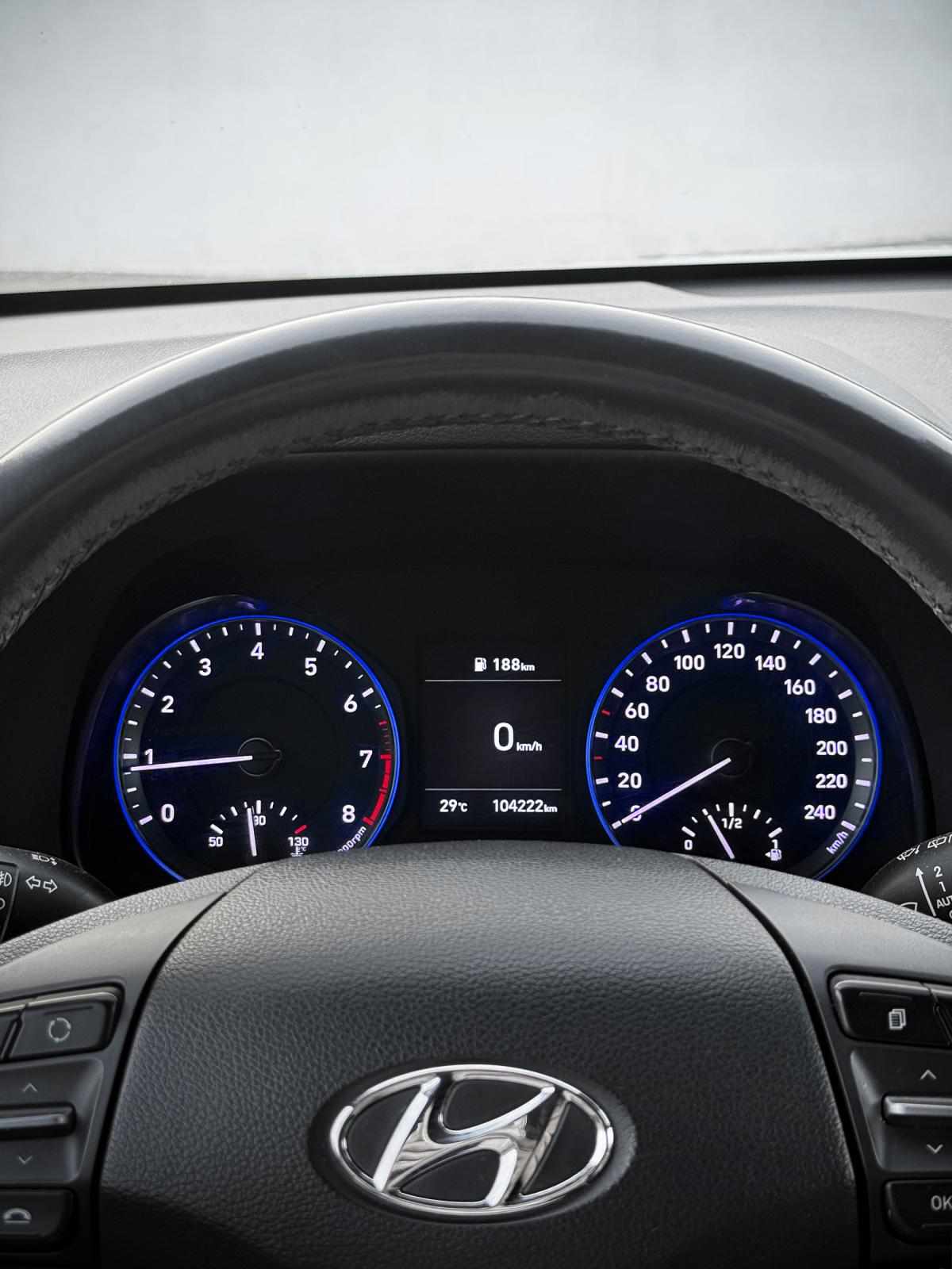 hyundai-kauai-1-0-t-gdi-blue-2018-gasolina-998cc