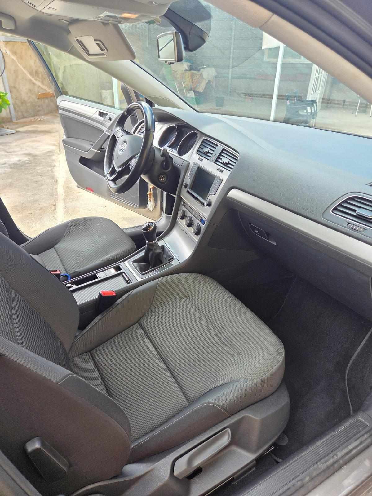 volkswagen-golf-1-6-tdi-bluemotion-2015-diesel-1598cc