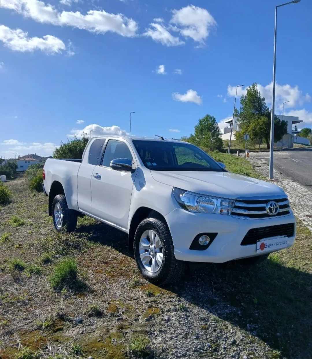 toyota-hilux-2-4-4wd-2018-diesel-2393cc