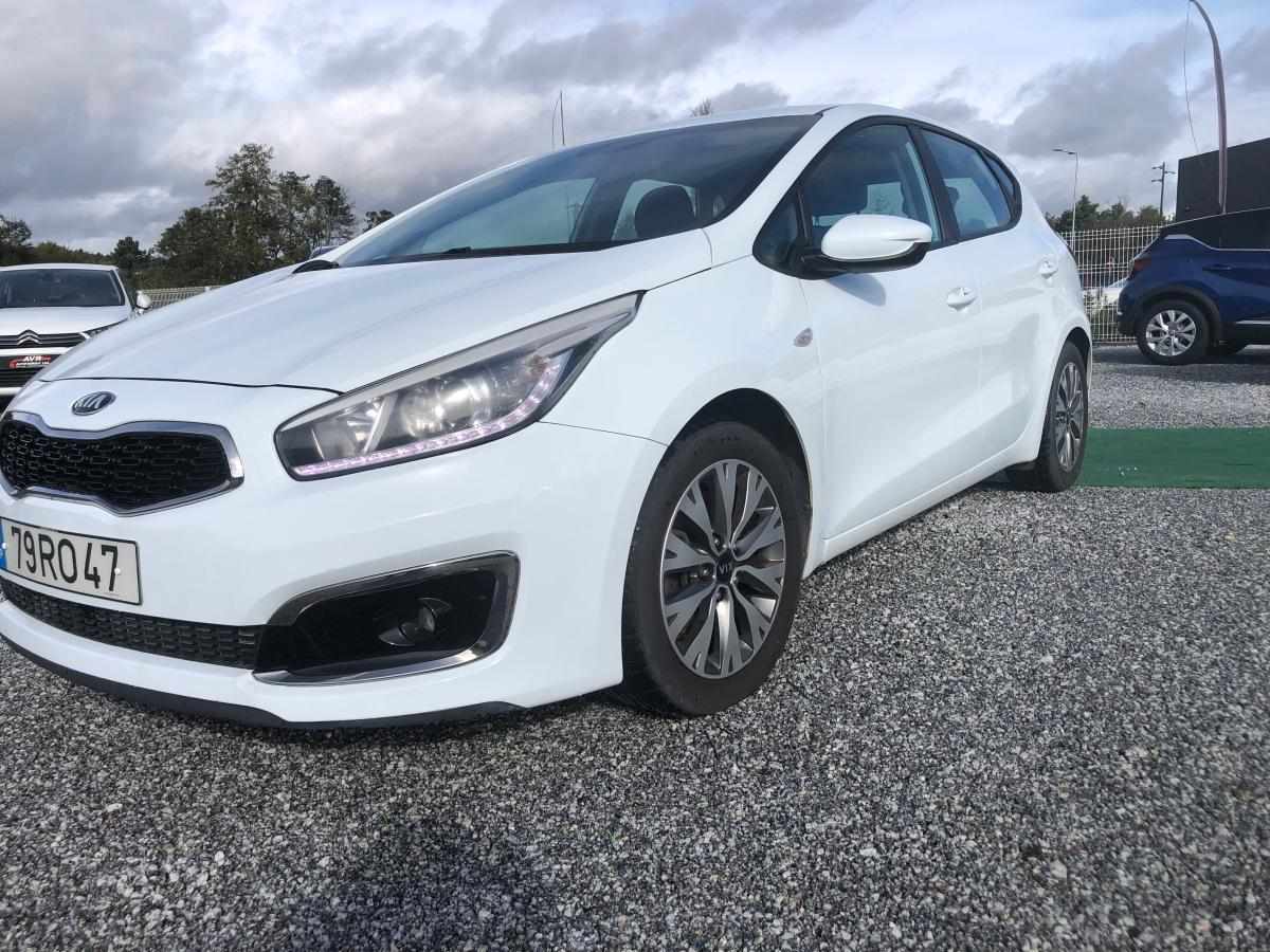 kia-ceed-1-4-90cv-2016-diesel-1396cc