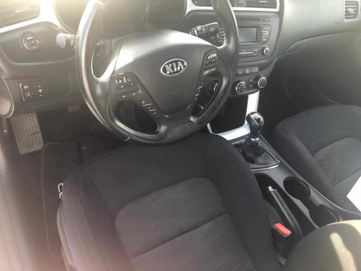 kia-ceed-1-4-90cv-2016-diesel-1396cc
