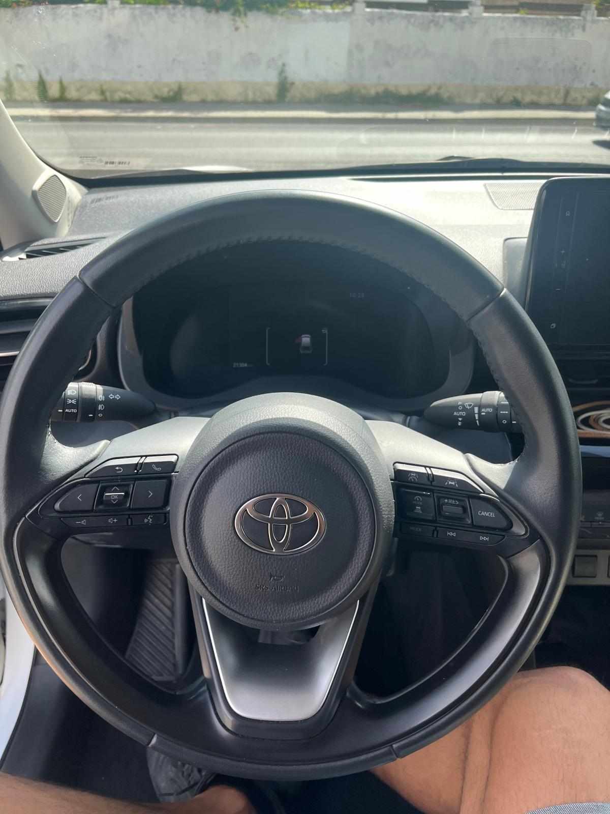 toyota-yaris-cross-1-5-2025-gasolina-1490cc